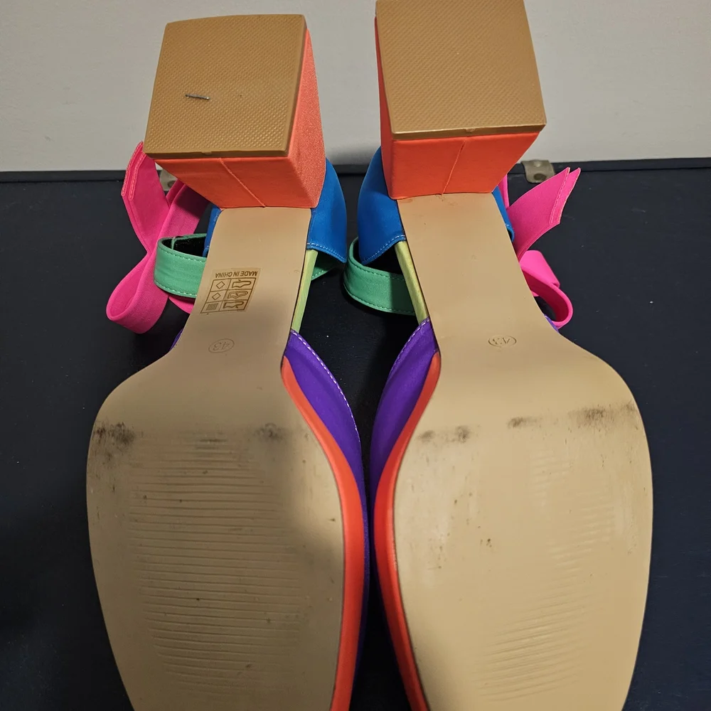 Colorful Women's Block Heel Shoes - Picture 2 of 6